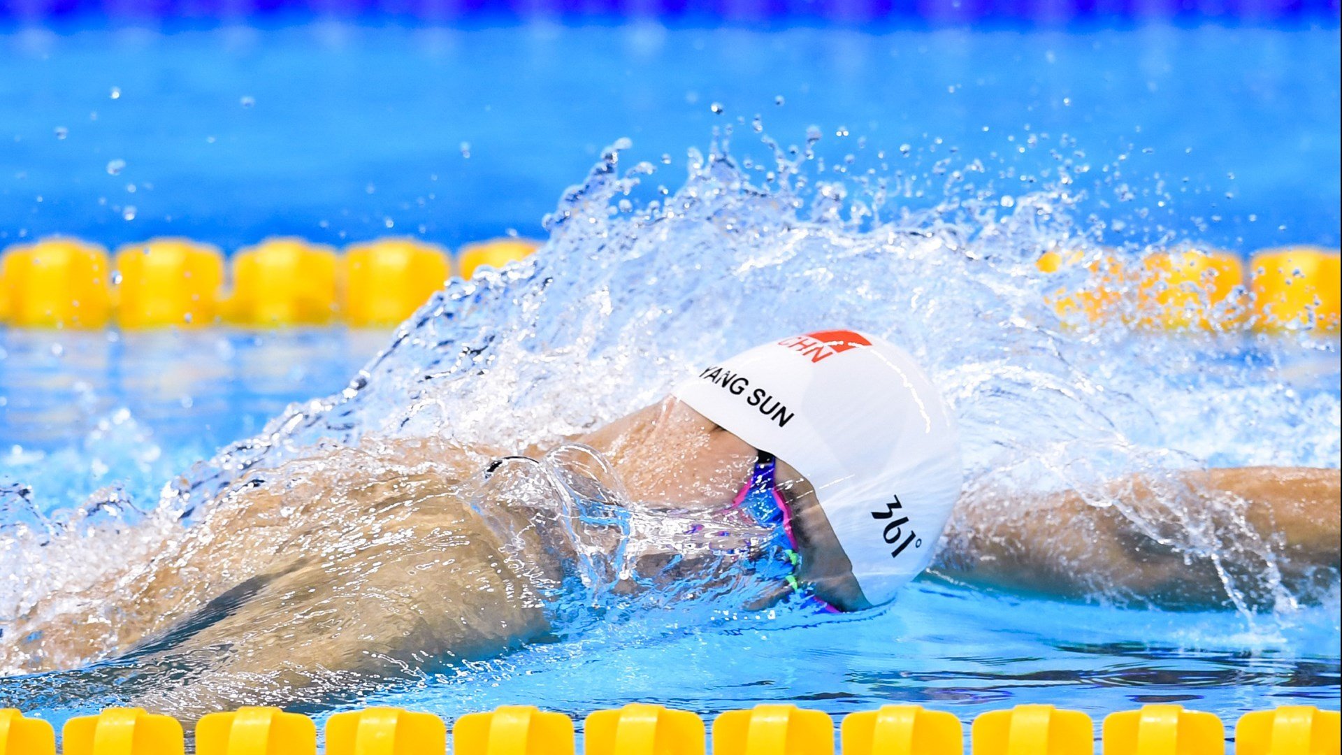 英格兰击败葡萄牙，凯恩再次破门，英格兰大胜乌克兰 凯恩梅开二度