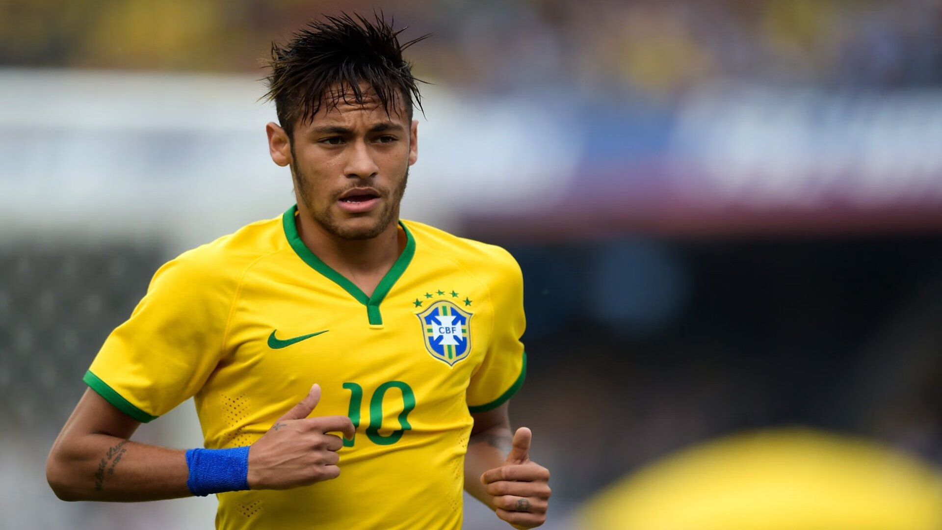 谁将笑到最后？欧洲足球冠军联赛半决赛胜者将逐鹿总决赛，欧洲杯半决赛成绩